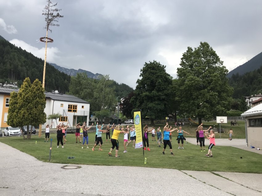 Zumba - Tanz dich fit und glücklich